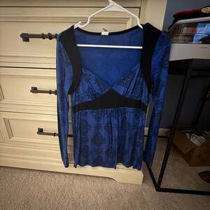 Sparkle & Fade Floral Mesh Crop Top